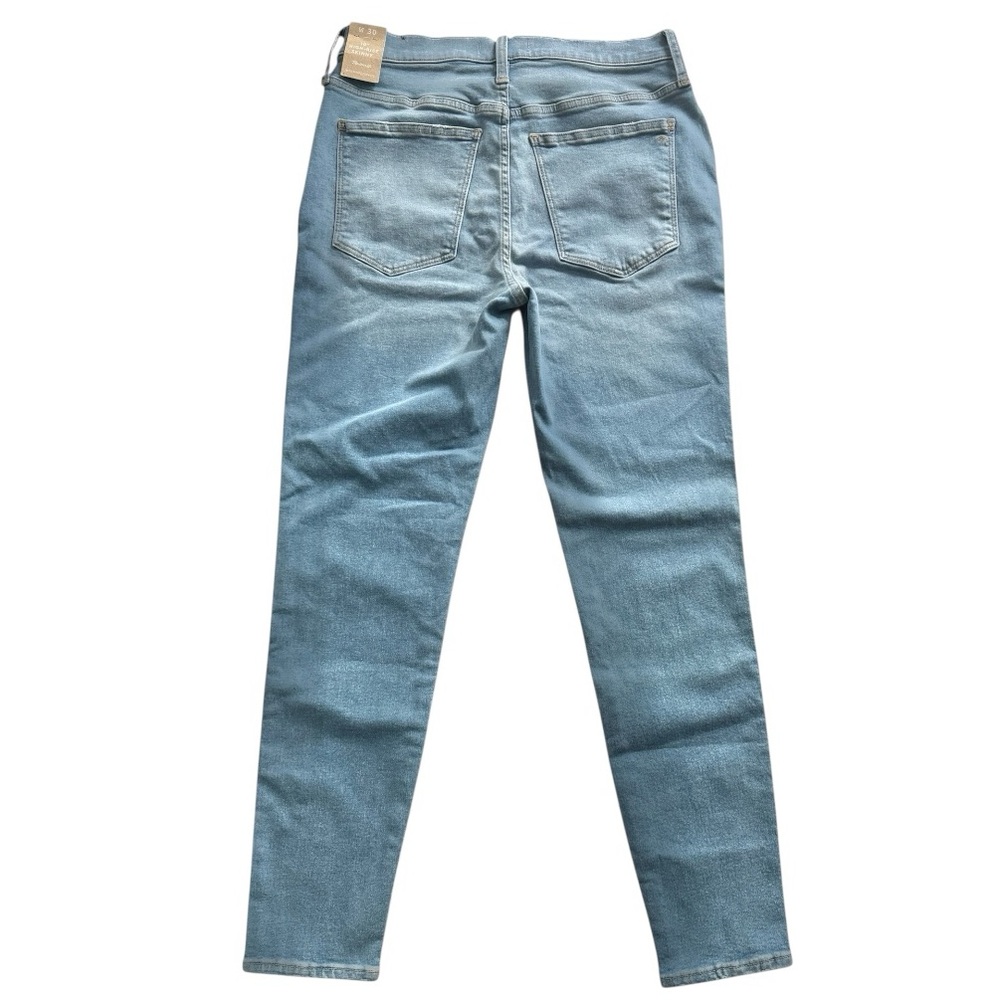 Madewell 10" High-Rise Skinny Jeans in Ferndale Wash - Picture 7 of 15